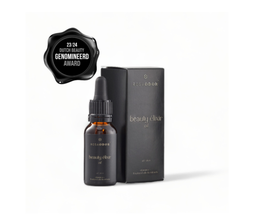 Deze luxueuze olie voedt en hydrateert de huid,